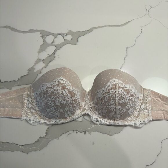Victoria’s Secret strapless Bra 36DD - Picture 2 of 8